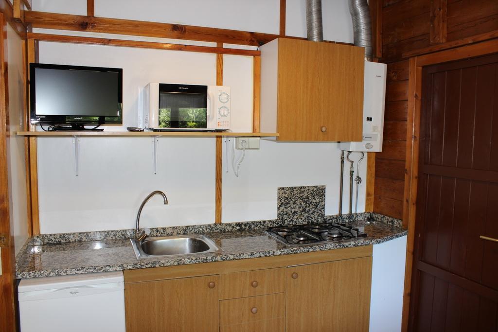 Bungalows Pena Montanesa 아인사 객실 사진