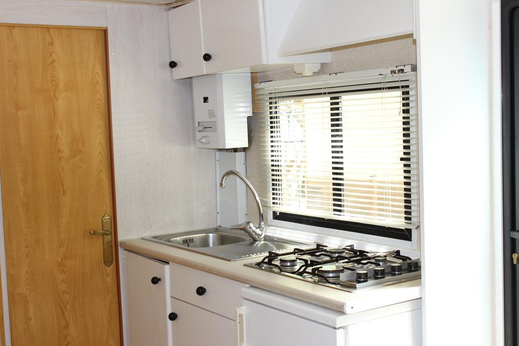 Bungalows Pena Montanesa 아인사 객실 사진